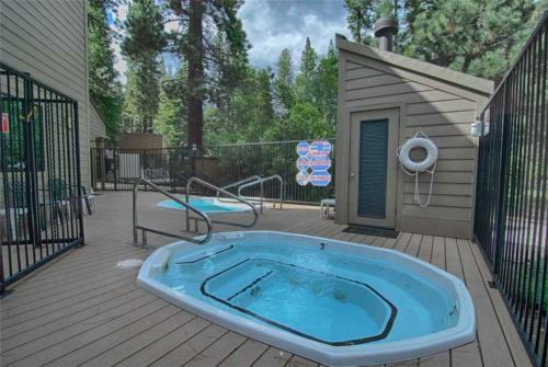 Carnelian Woods Condo (Condo)