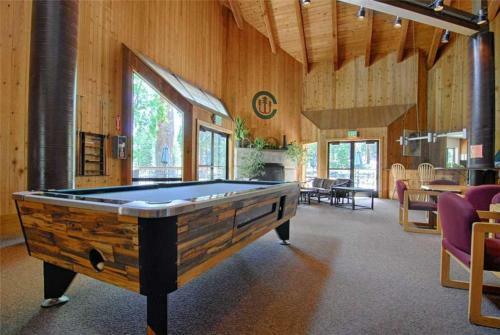 Carnelian Woods Condo (Condo)