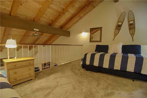 Carnelian Woods Condo (Condo)