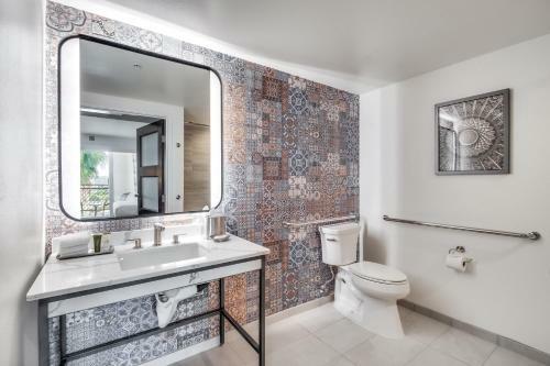 Hotel The Cassara Carlsbad, Tapestry Collection By Hilton