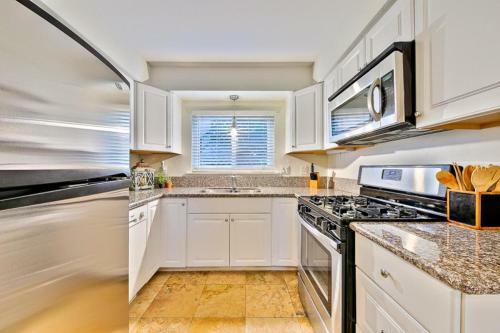 Cb-210c - Acacia Seabreeze Condo Compound