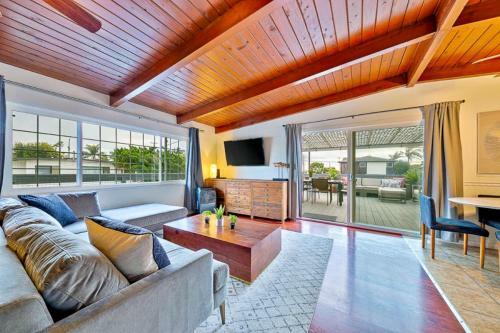 Cb-210c - Acacia Seabreeze Condo Compound