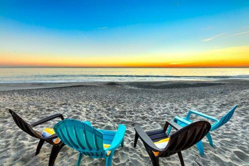 Dp-173-beach Front Relaxation II