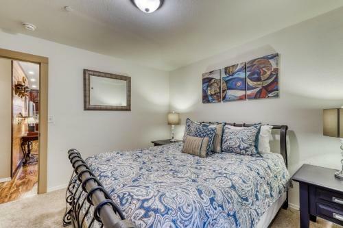 Hillcrest Hideaway