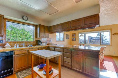 Humboldt Bay Retreat