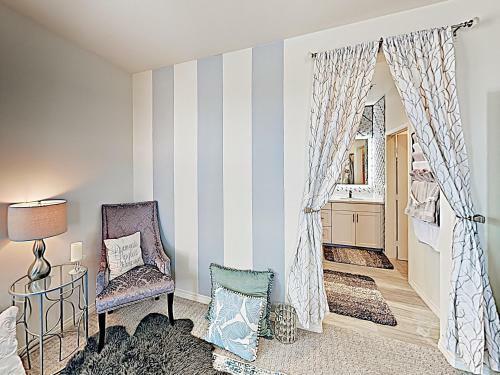 Apartamento New Listing! Stunning Beach Condo With Pool Condo