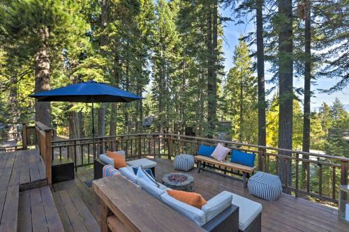 Treetop Chalet In Chambers Landing With Shuttle