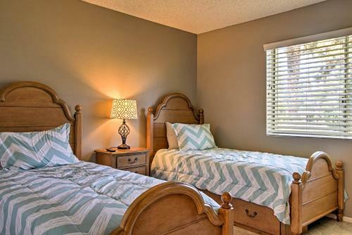 Indian Palms Country Club Townhome On Golf Course!