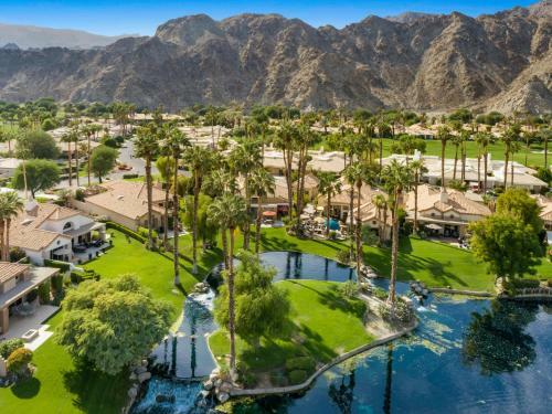 Desert Sanctuary 5 Star Private Pool-spa-bbq More