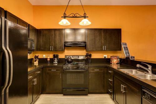La Quinta Vacation Pool Home