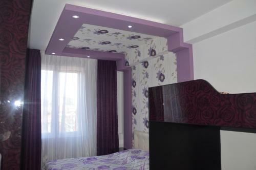 Irakli's Apartment With Terrace