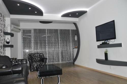 Irakli's Apartment With Terrace