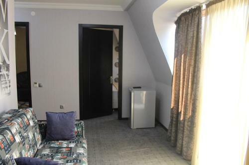Hostal Temhouse Guest House