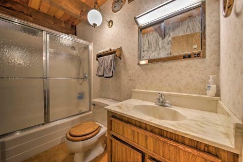 Rustic Lake Arrowhead Cabin - 5 Mins To Village!