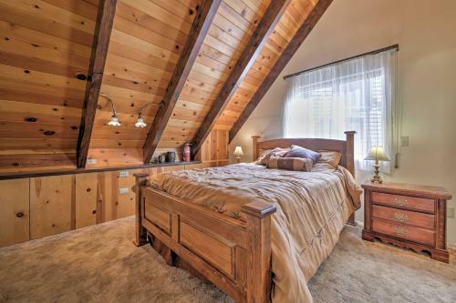 Rustic Lake Arrowhead Cabin - 5 Mins To Village!