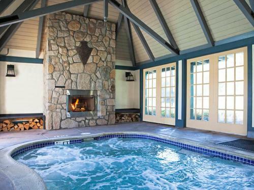 Hotel Ucla Lake Arrowhead Lodge