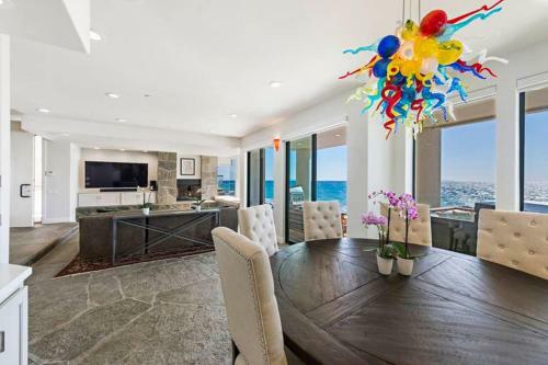 Luxury Malibu Beachfront Home-short Or Long-term