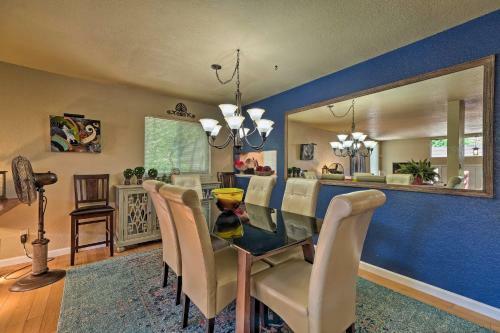 Deluxe Townhome With Deck, 2 Mi To Dtwn Modesto