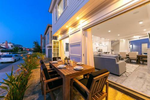 Nb-130 - Spacious Balboa Beauty