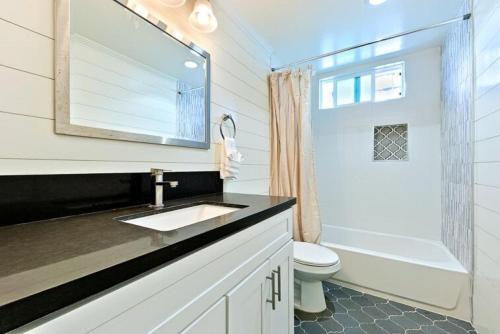 Nb-312a - Newport Beach Chic
