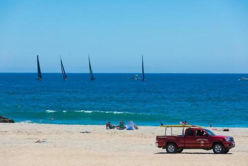 Nb-312b - Newport Beach Chic II