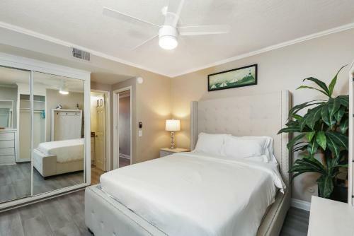 Lower Beach Front Escape Unit A