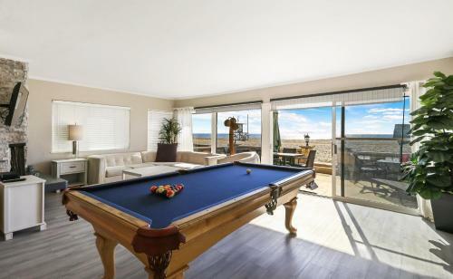 Lower Beach Front Escape Unit A