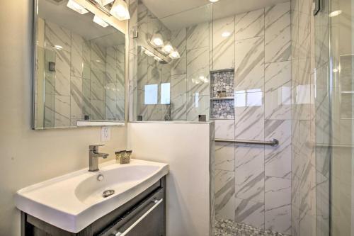 Oceanside Home With Yard Less Than 2 Miles To Beach And Pier!