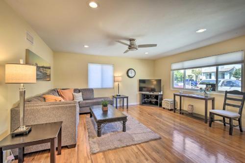 Oceanside Home With Yard Less Than 2 Miles To Beach And Pier!