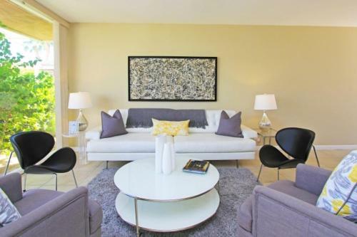 A Splash Of Mid-century