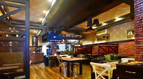 Antika Hotel