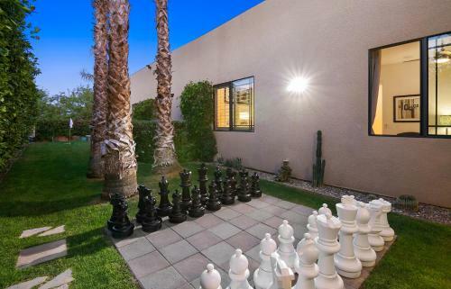 Casa Sonora Grande With Golf Course Views By Oranj Palm