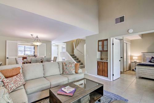 Luxe Resort Getaway - 8 Miles To Shops On El Paseo
