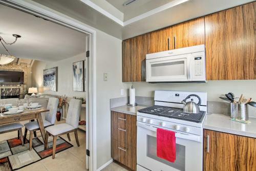 Luxe Resort Getaway - 8 Miles To Shops On El Paseo