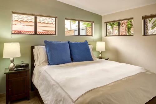 Avance Hotel