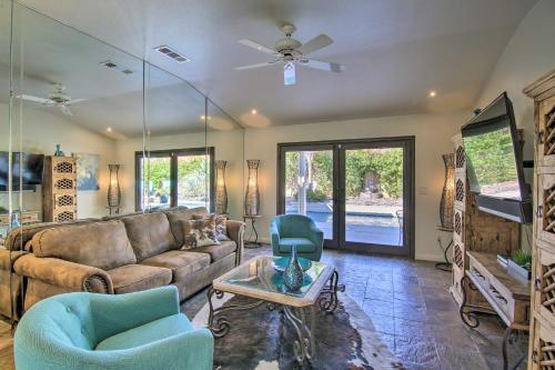 Luna Azul Retreat With Private Pool 3 Mi To Downtown