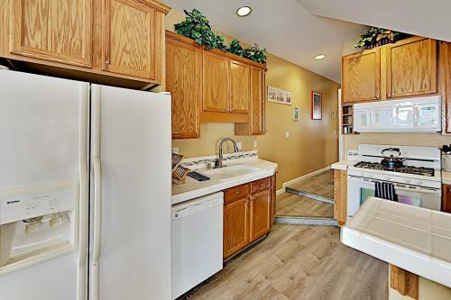 Apartamento Downtown Retreat - Patio With Grill - Walk Beach Duplex