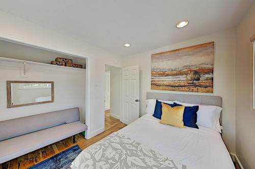 Contemporary Bungalow With Game Room & Fruit Trees Home