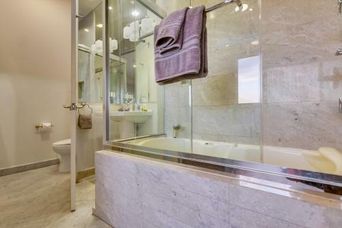 2 Levels Of Ocean Front, Largest Townhome, AC