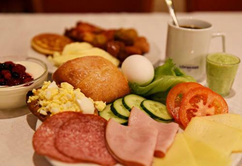 Hotel Yll�srinne