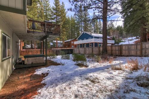 1144gb The Golden Bear Retreat Home