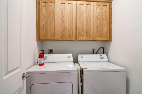 1144gb The Golden Bear Retreat Home