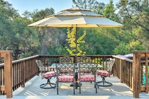 Bright Gold Country Home Pool, Deck And Hot Tub!