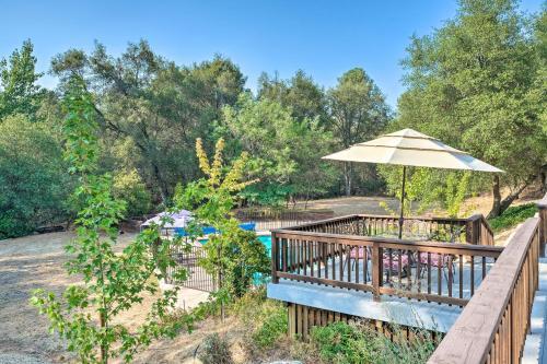 Bright Gold Country Home Pool, Deck And Hot Tub!