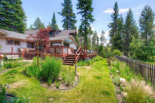 Meadowview Hideaway By Lake Tahoe Accommodations