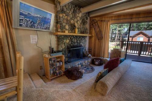 Rocky Top Retreat By Lake Tahoe Accommodations