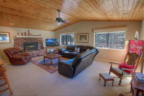 Waterfront Serenity By Lake Tahoe Accommodations
