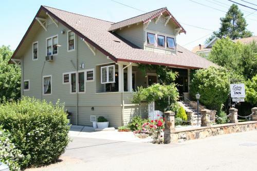 Bed & Breakfast Eureka Street Inn