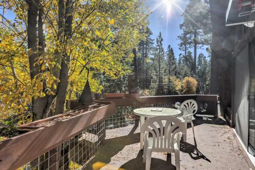 Gorgeous A-frame Cabin With Deck - 1 Mi To Lake Tahoe