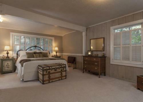 Fairway Vacation Rental Cabin